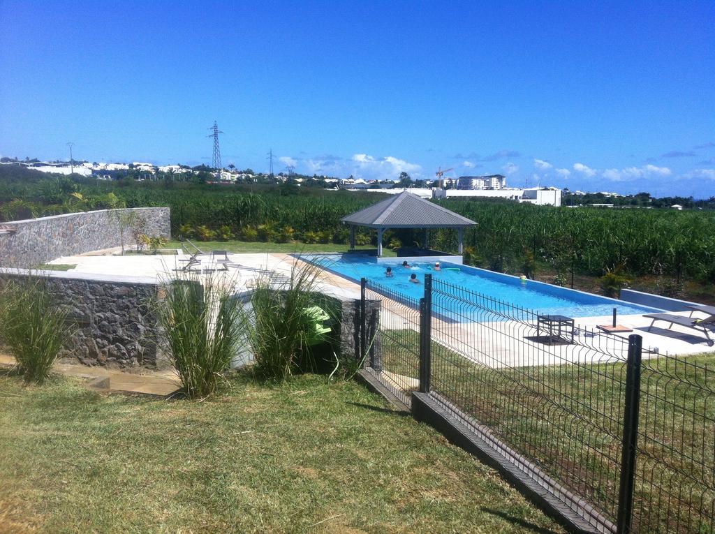 Couleurs K'Fe Villa Saint Pierre Exterior photo