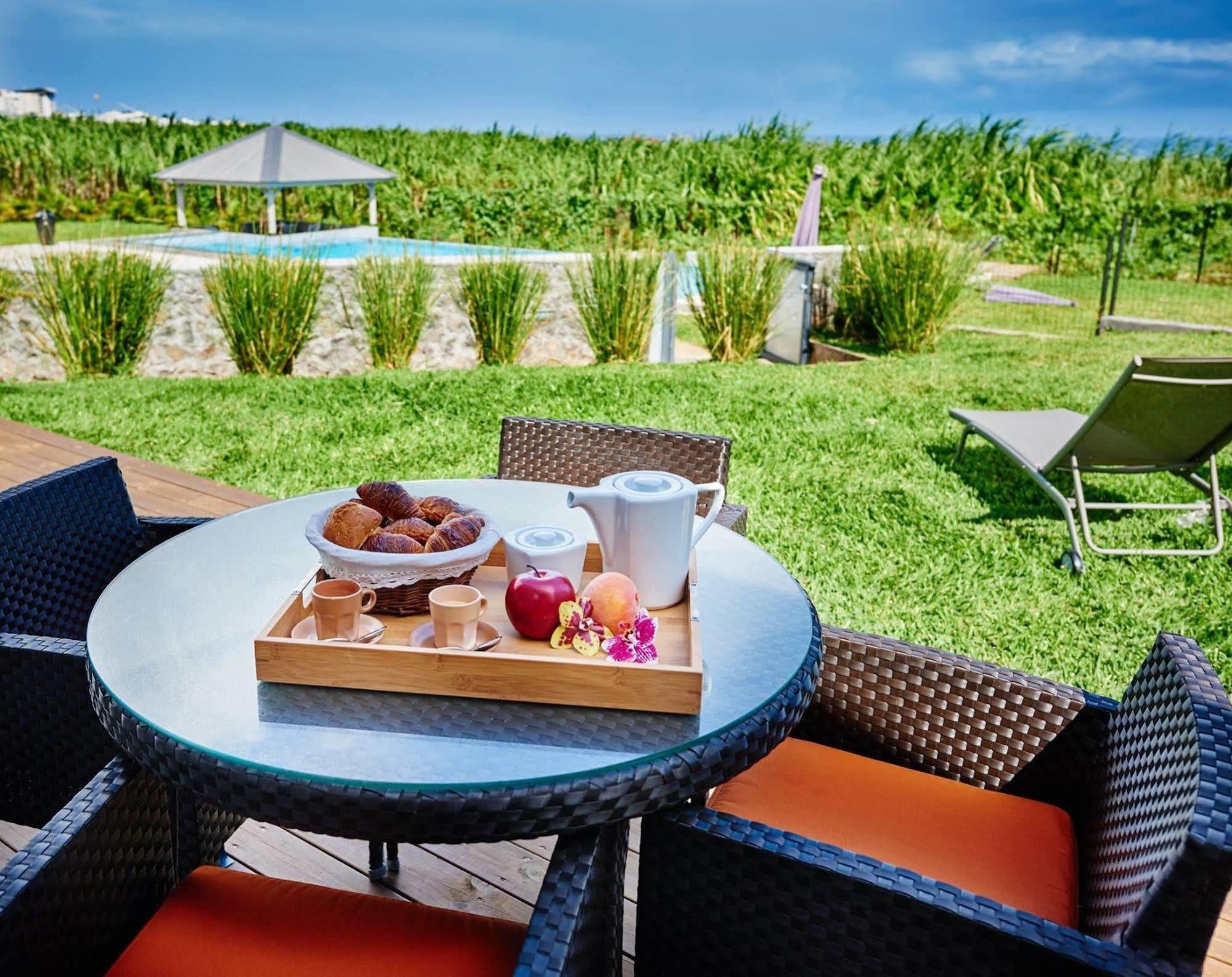 Couleurs K'Fe Villa Saint Pierre Exterior photo